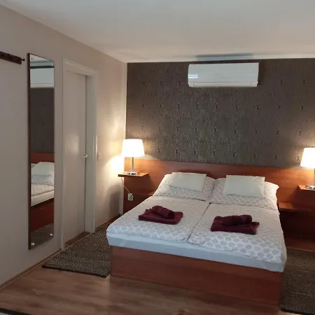 Markal Apartment Heviz